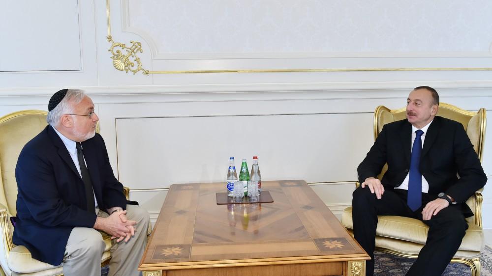 Prezident İlham Əliyev ABŞ-dakı Simon Vizental Mərkəzinin rəhbərinin müavinini qəbul edib (YENİLƏNİB)