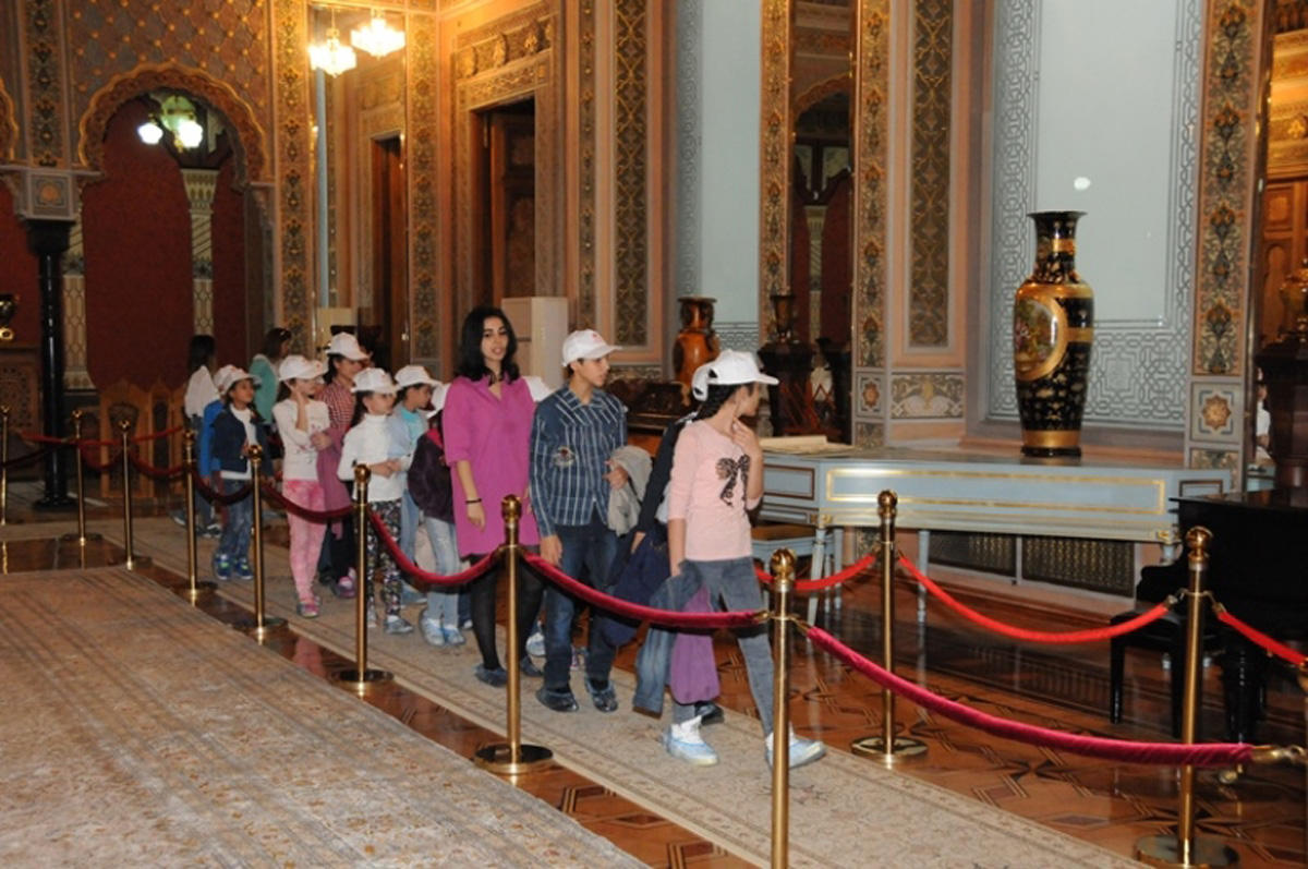 “Turizm həftəsi”ində ekskursiyalar davam edir (FOTO)