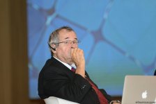 V Bakı Beynəlxalq Humanitar Forumu FOTOLARDA