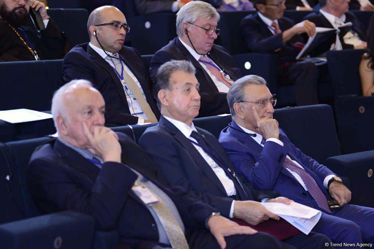 V Bakı Beynəlxalq Humanitar Forumu FOTOLARDA