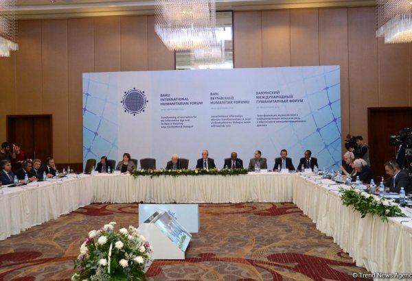 UNESCO:  Forum dünya qarşısında duran çağırışlarla bağlı müzakirələrin aparılması üçün çox gözəl platformadır (FOTO)