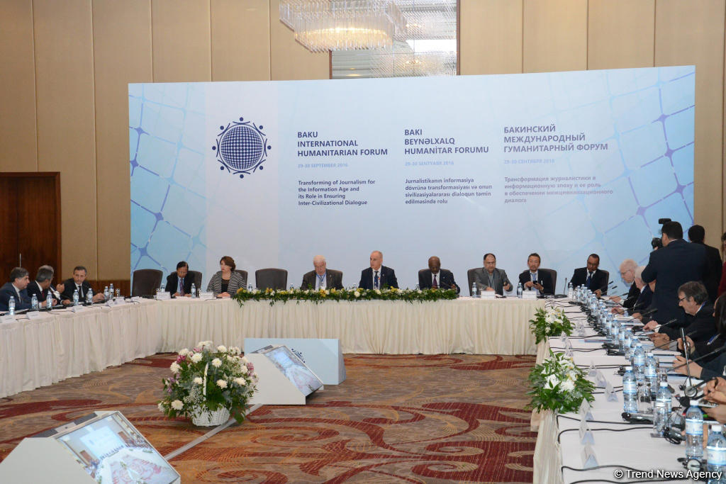 UNESCO:  Forum dünya qarşısında duran çağırışlarla bağlı müzakirələrin aparılması üçün çox gözəl platformadır (FOTO)