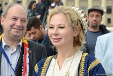 Bakıda "Avropa şəhərciyi" açıldı (FOTO)