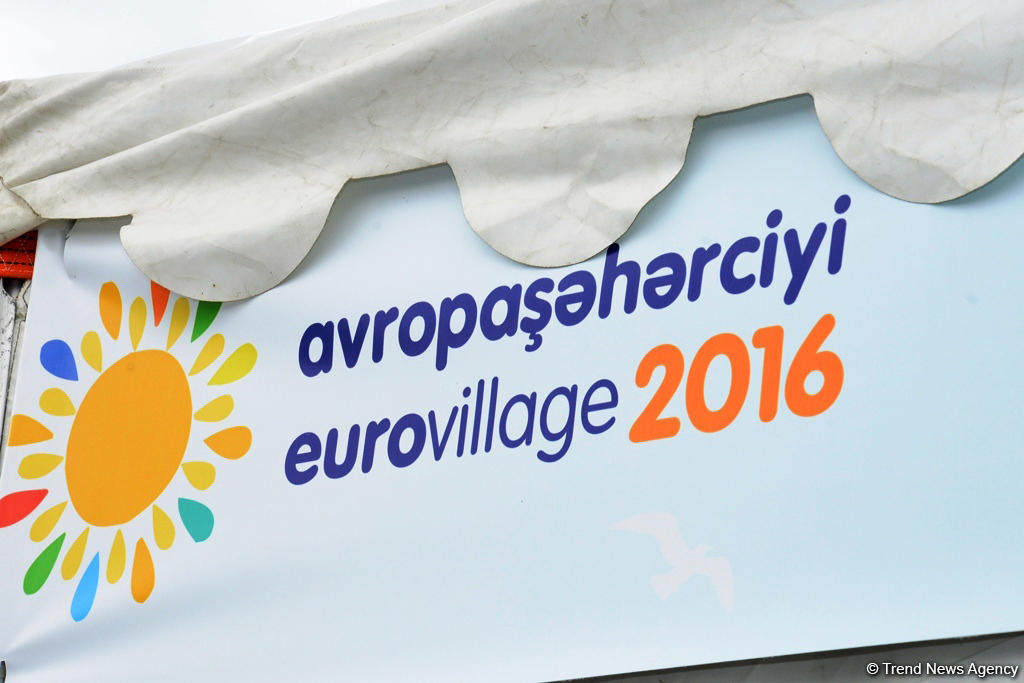 Bakıda "Avropa şəhərciyi" açıldı (FOTO)