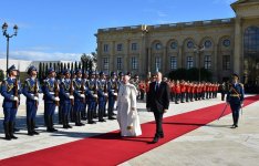 Roma Papası Fransiskin rəsmi qarşılanma mərasimi olub (YENİLƏNİB) (FOTO)