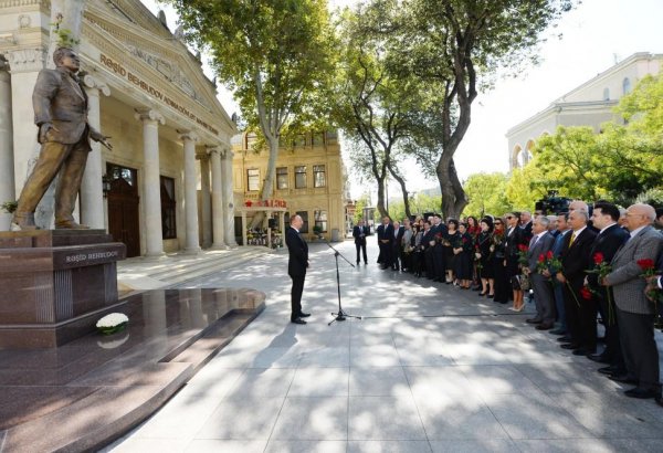 Prezident İlham Əliyev: Azərbaycan xalqı fəxr edə bilər ki, dünyaya Rəşid Behbudov kimi böyük insanı bəxş edib (YENİLƏNİB) (FOTO)