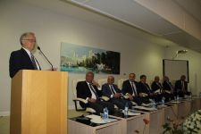 Bilik Fondu AMEA ilə birgə müəllimləri təbrik edib (FOTO)