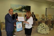 Bilik Fondu AMEA ilə birgə müəllimləri təbrik edib (FOTO)