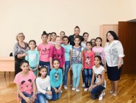 Mehriban Əliyeva Bakıda 3 nömrəli uşaq evində əsaslı təmirdən sonra yaradılan şəraitlə tanış olub (FOTO)