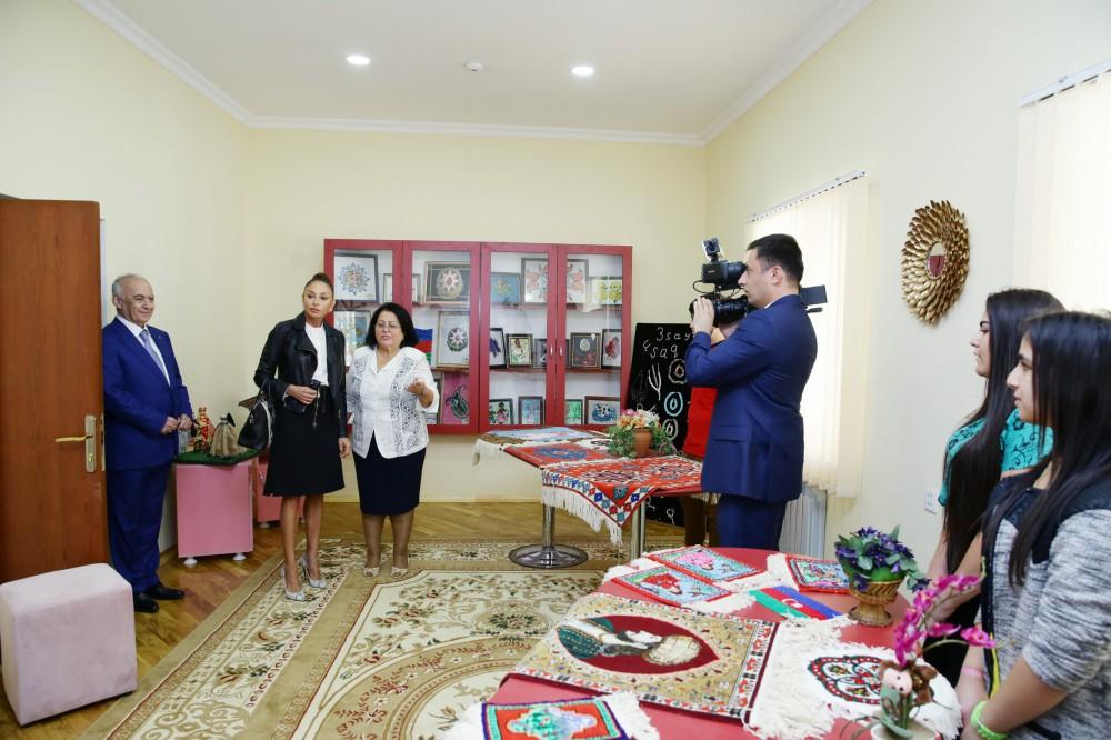 Mehriban Əliyeva Bakıda 3 nömrəli uşaq evində əsaslı təmirdən sonra yaradılan şəraitlə tanış olub (FOTO)