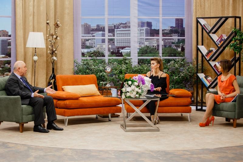 Xalq rəssamımız Ömər Eldarovu kövrəldən nə oldu?    (FOTO)