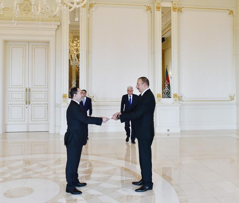 Prezident İlham Əliyev Rumıniya, Qətər və İran səfirlərinin etimadnamələrini qəbul edib (YENİLƏNİB) (FOTO)