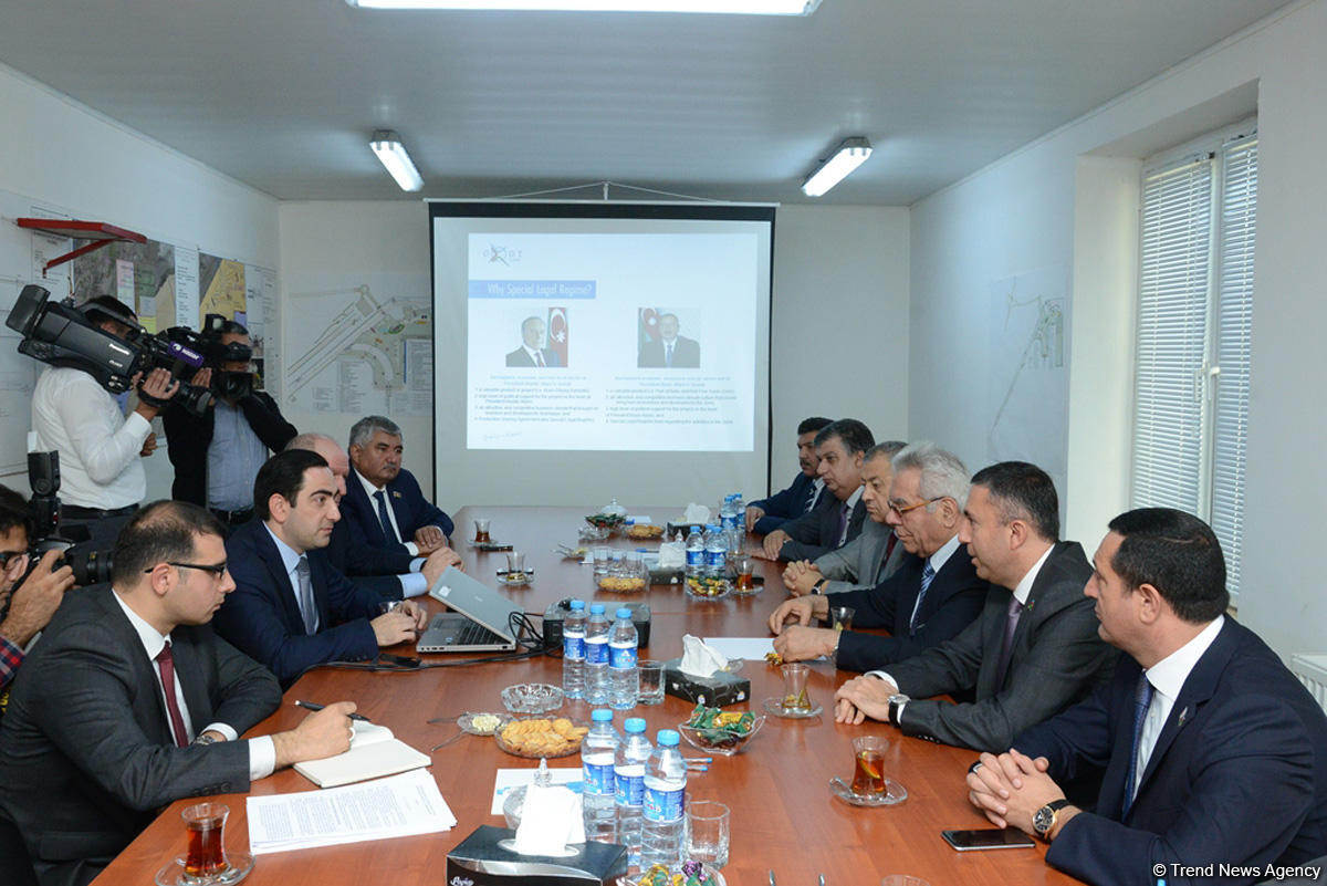 Deputat: Bakı Beynəlxalq Dəniz Ticarət Limanı milyardlarla gəlir gətirəcək  (FOTO)