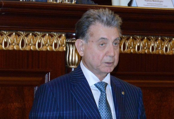 Akif Əlizadə: Elmi məktəb alimin yetişməsi üçün olduqca vacibdir