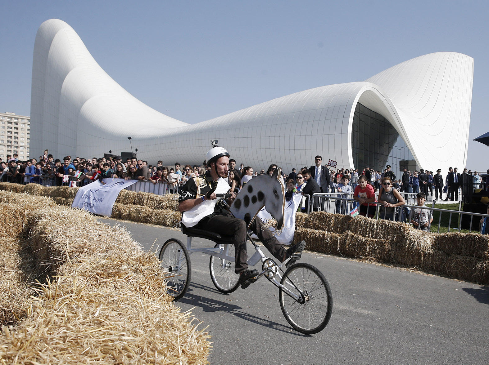 Bakıda keçirilən "Red Bull Soapbox” yarışının qalibləri müəyyənləşib (FOTO) (YENİLƏNİB)