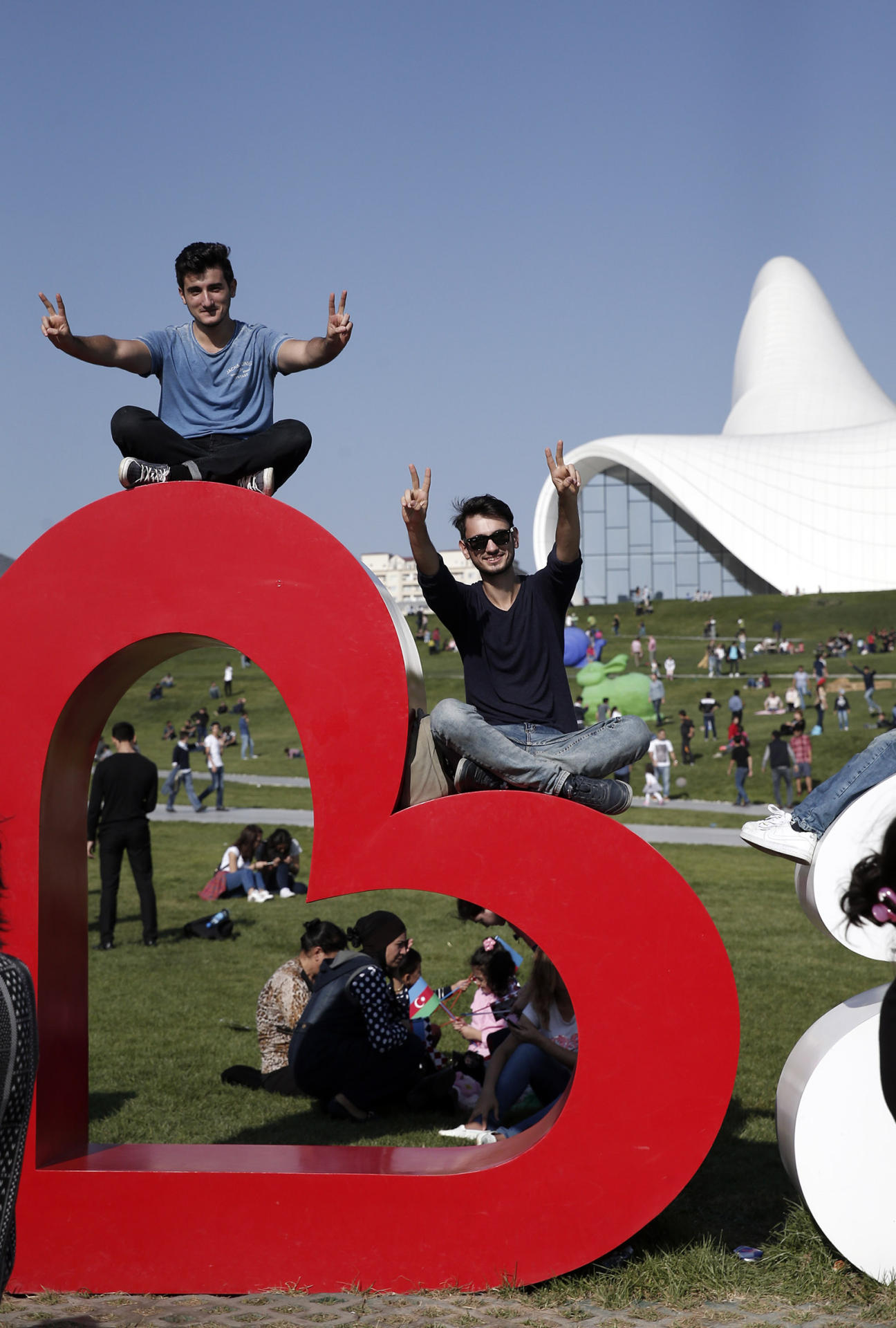 Bakıda keçirilən "Red Bull Soapbox” yarışının qalibləri müəyyənləşib (FOTO) (YENİLƏNİB)