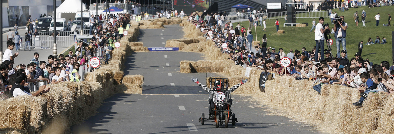 Bakıda keçirilən "Red Bull Soapbox” yarışının qalibləri müəyyənləşib (FOTO) (YENİLƏNİB)