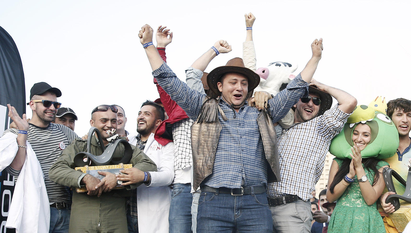 Bakıda keçirilən "Red Bull Soapbox” yarışının qalibləri müəyyənləşib (FOTO) (YENİLƏNİB)