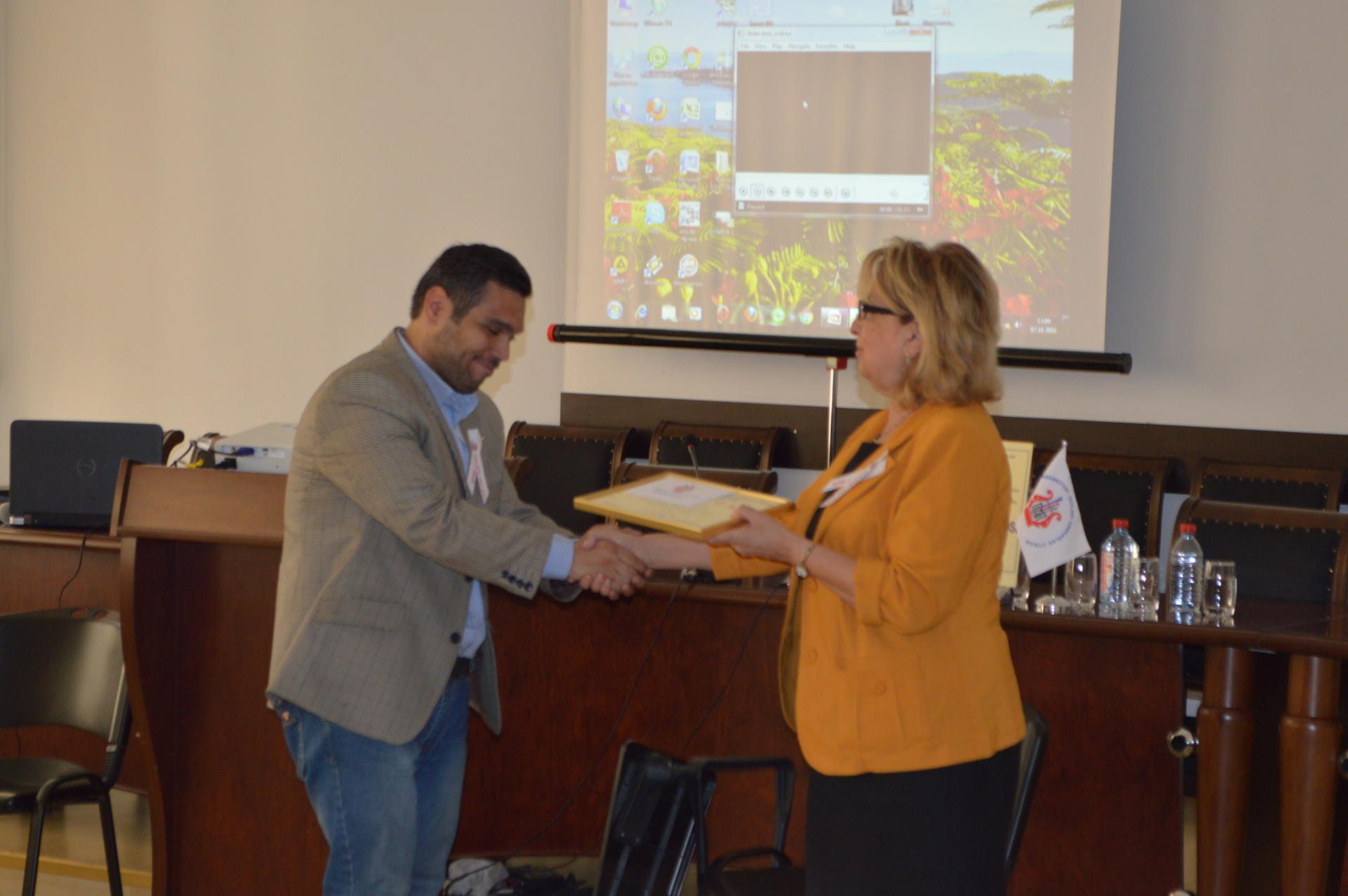 Aktyorlarımız mükafatlandırılıblar    (FOTO)