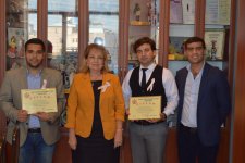 Aktyorlarımız mükafatlandırılıblar    (FOTO)