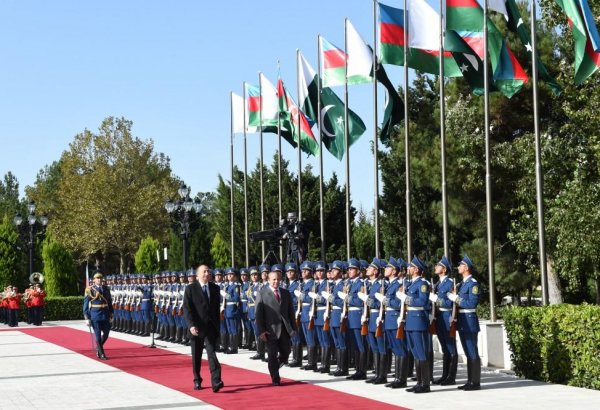 Pakistanın Baş nazirinin rəsmi qarşılanma mərasimi olub (FOTO)