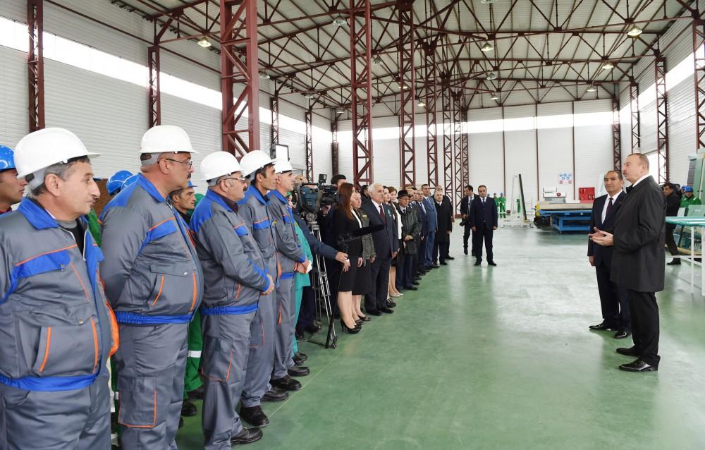 Prezident İlham Əliyev: Rayon rəhbərliyi sahibkarları cəlb etməlidir və onların fəaliyyətinə buna görə qiymət veriləcək (FOTO)
