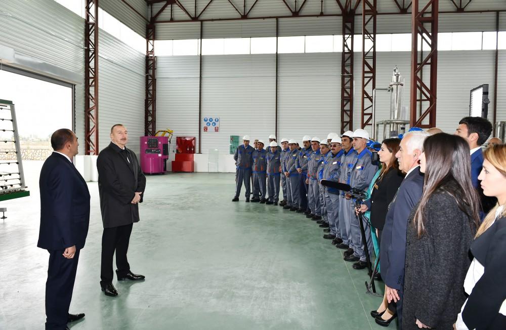Prezident İlham Əliyev: Rayon rəhbərliyi sahibkarları cəlb etməlidir və onların fəaliyyətinə buna görə qiymət veriləcək (FOTO)