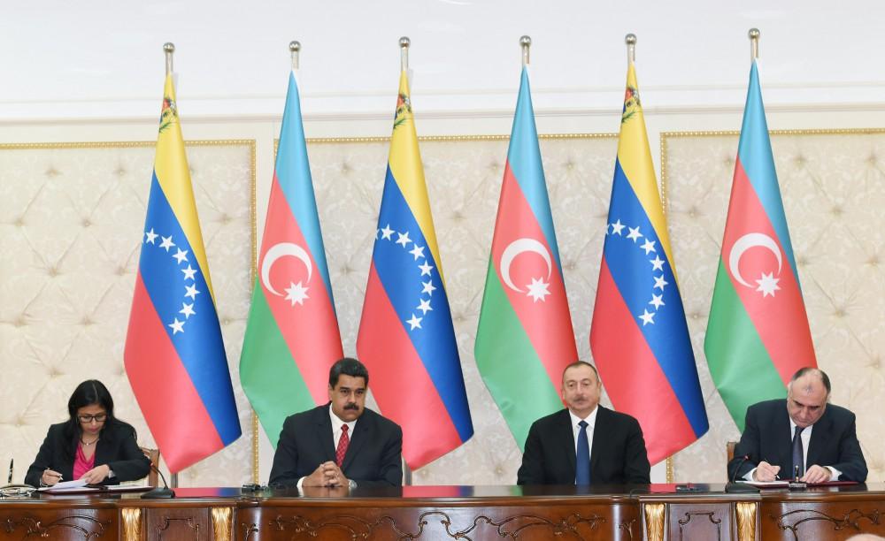 Azərbaycan-Venesuela sənədləri imzalanıb  (FOTO)