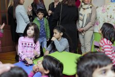 Azərbaycan idmançıları uşaqları sevindirdilər (FOTO)