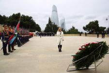 Xorvatiya Prezidenti Şəhidlər xiyabanını ziyarət edib  (FOTO)