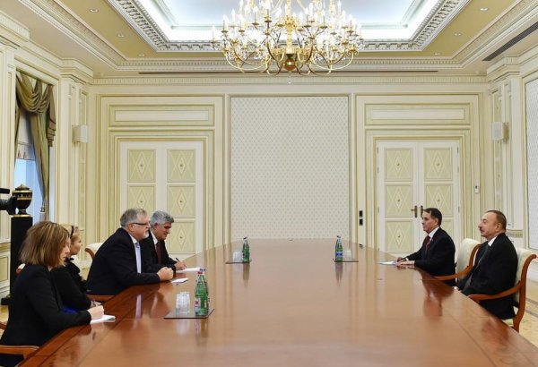 Prezident İlham Əliyev Avropa İttifaqının Cənubi Qafqaz üzrə xüsusi nümayəndəsini qəbul edib  (FOTO)