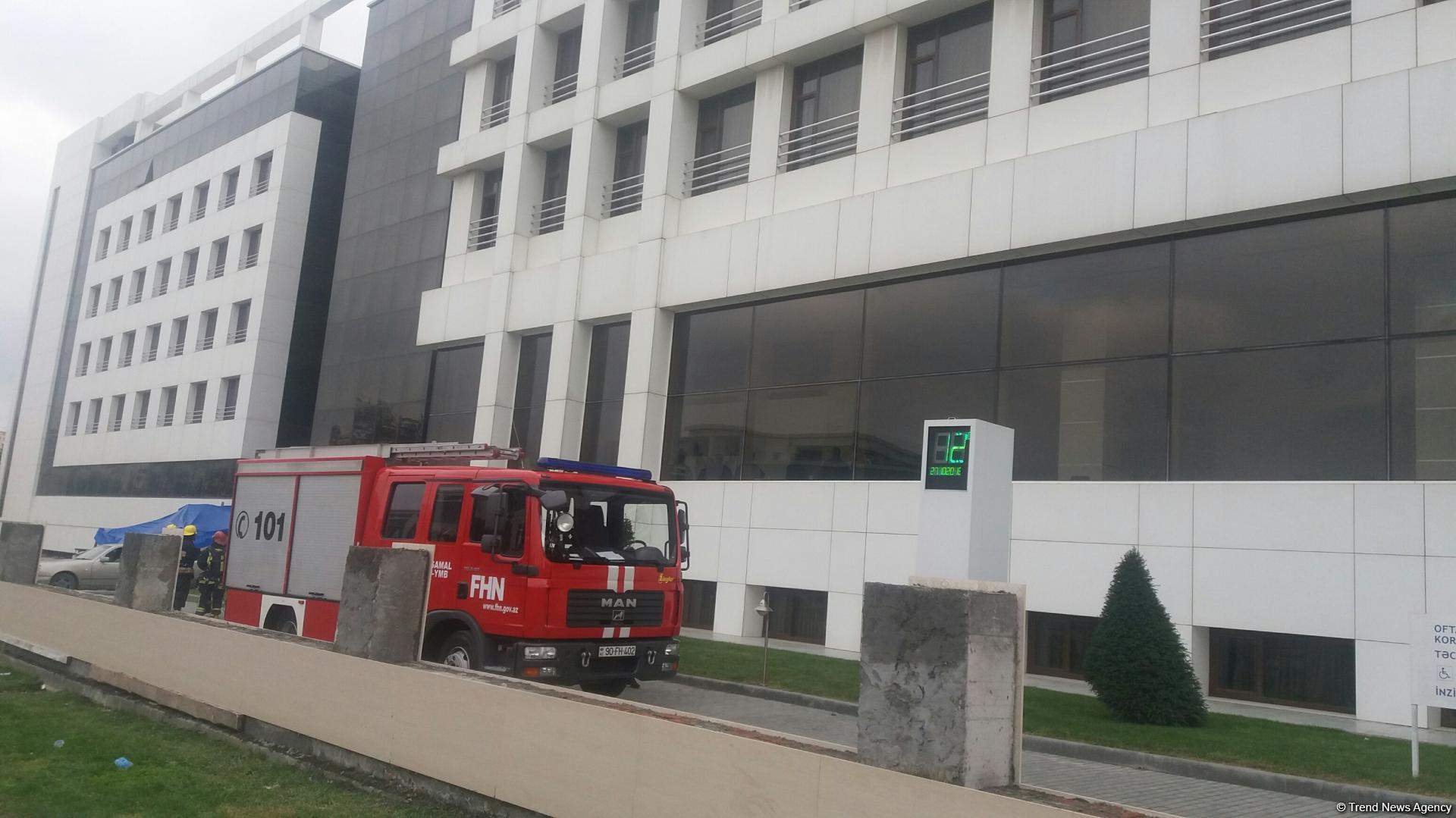 Respublika Müalicə Diaqnostika Mərkəzində yanğın (YENİLƏNİB 2)  (FOTO)