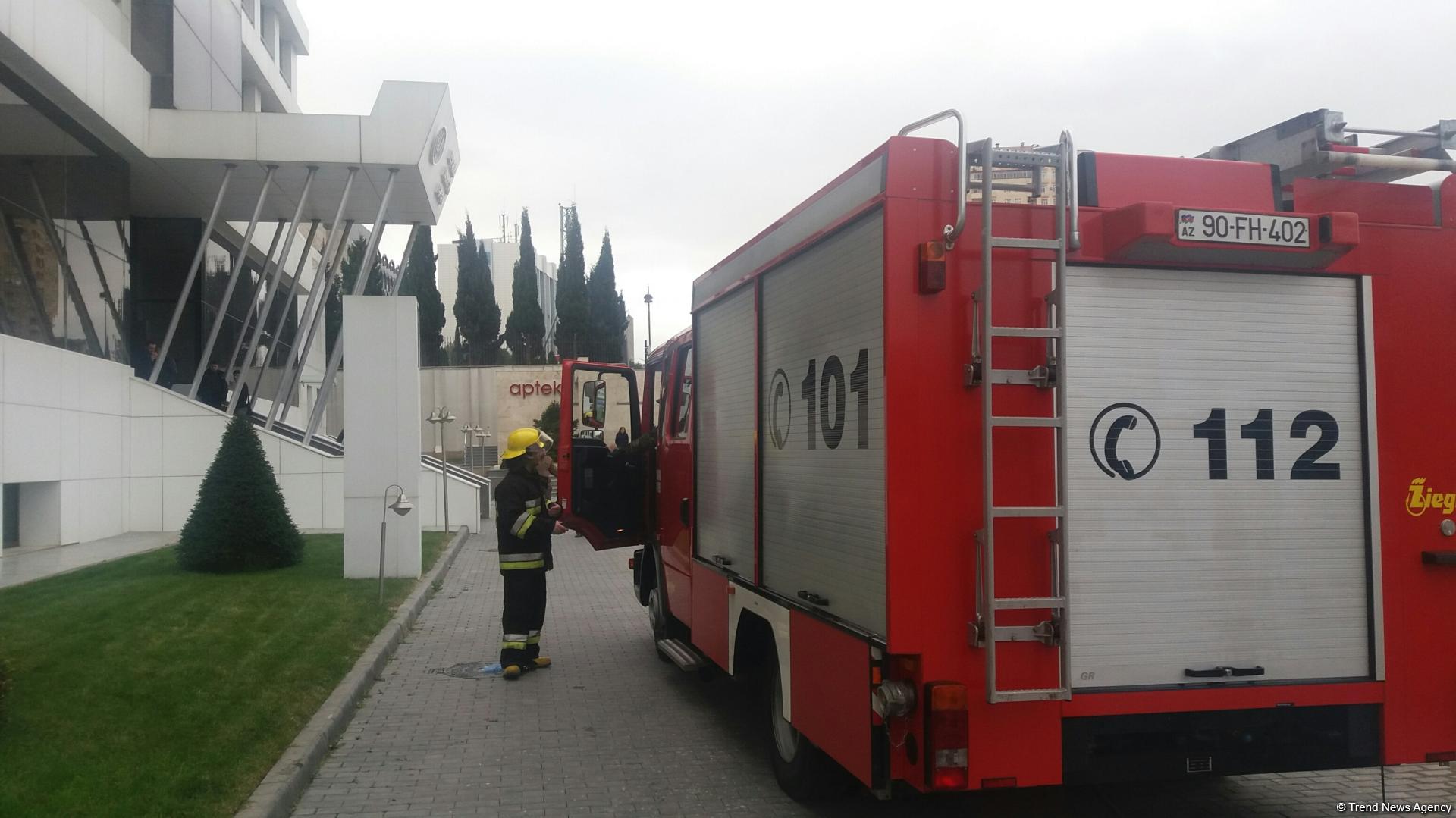 Respublika Müalicə Diaqnostika Mərkəzində yanğın (YENİLƏNİB 2)  (FOTO)
