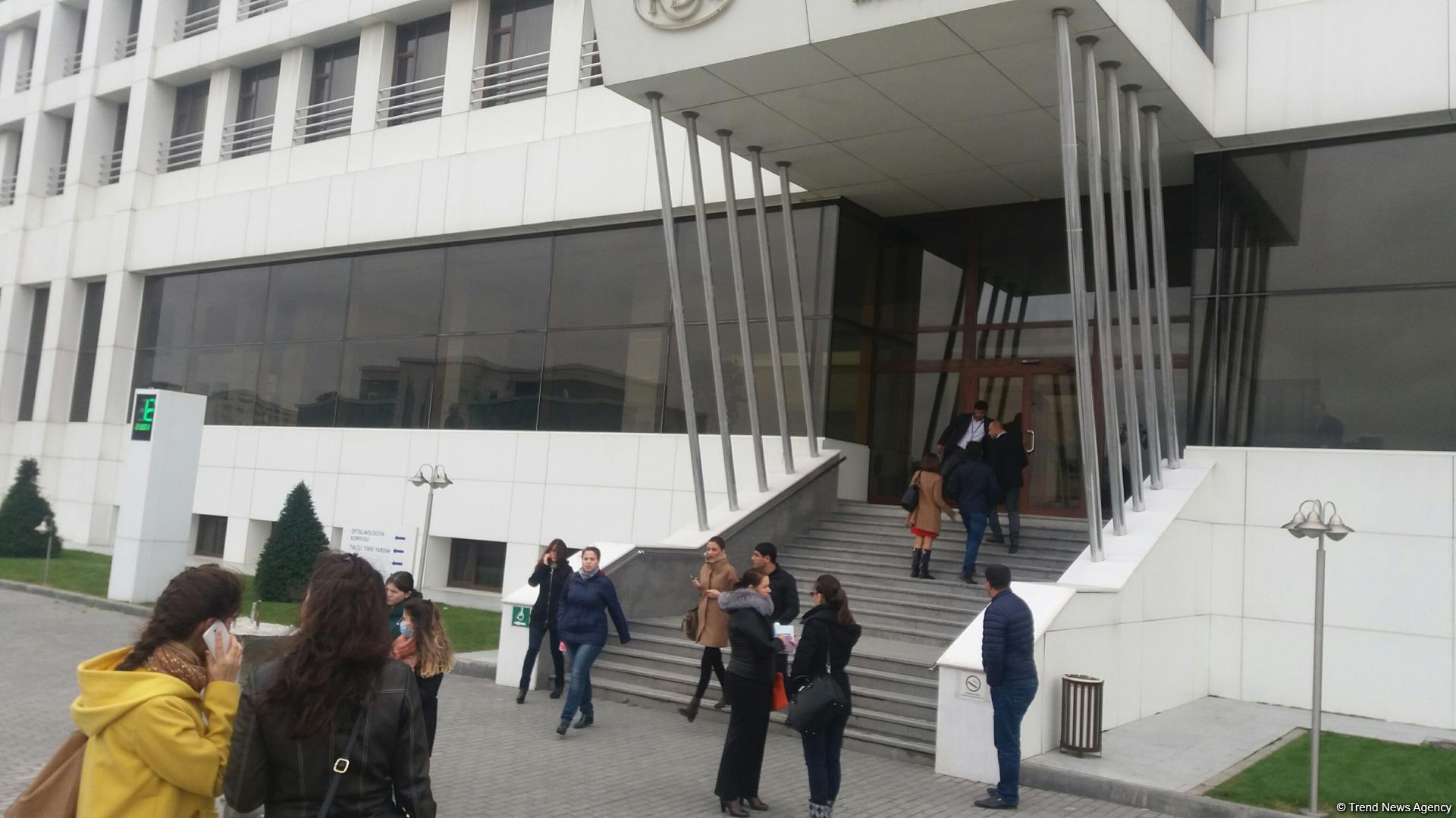 Respublika Müalicə Diaqnostika Mərkəzində yanğın (YENİLƏNİB 2)  (FOTO)