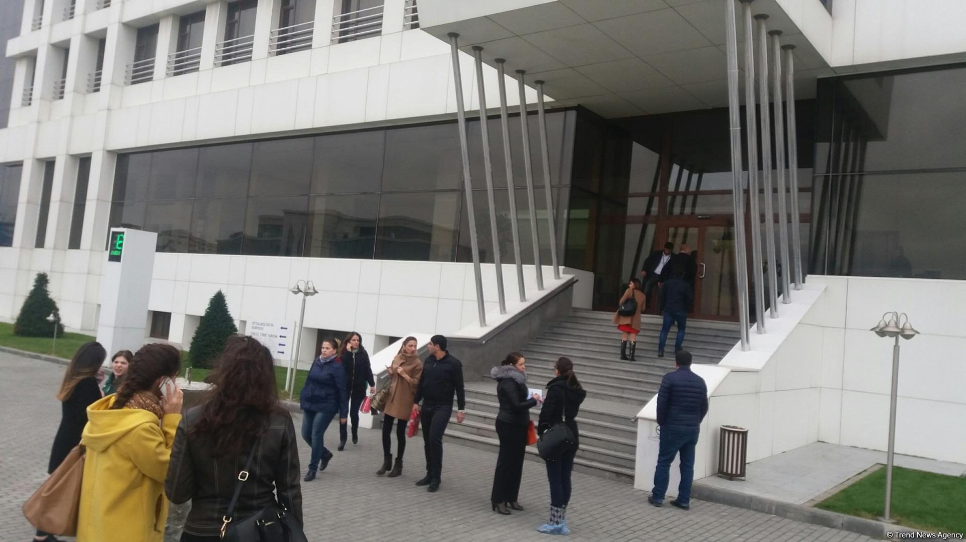 Respublika Müalicə Diaqnostika Mərkəzində yanğın (YENİLƏNİB 2)  (FOTO)