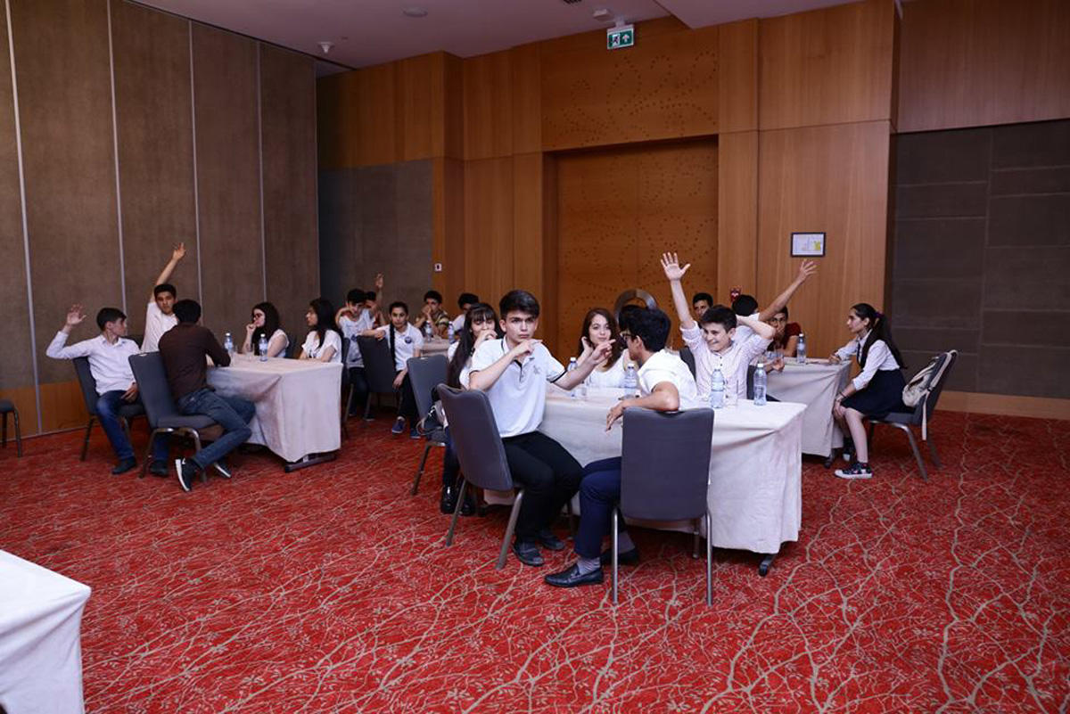 “Parlaq Zəka” məktəbli çempionat layihəsinə start verilir (FOTO)