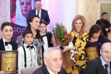 Bəstəkar “Çağır məni” dedi (FOTO/VİDEO)