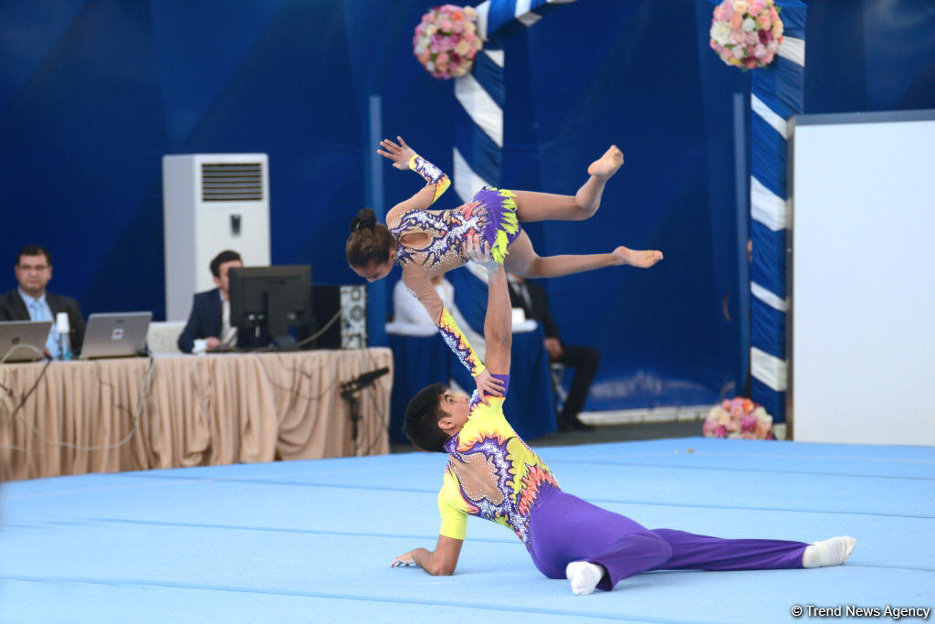 Bakıda akrobatika gimnastikası üzrə çempionat başlayıb (FOTO)