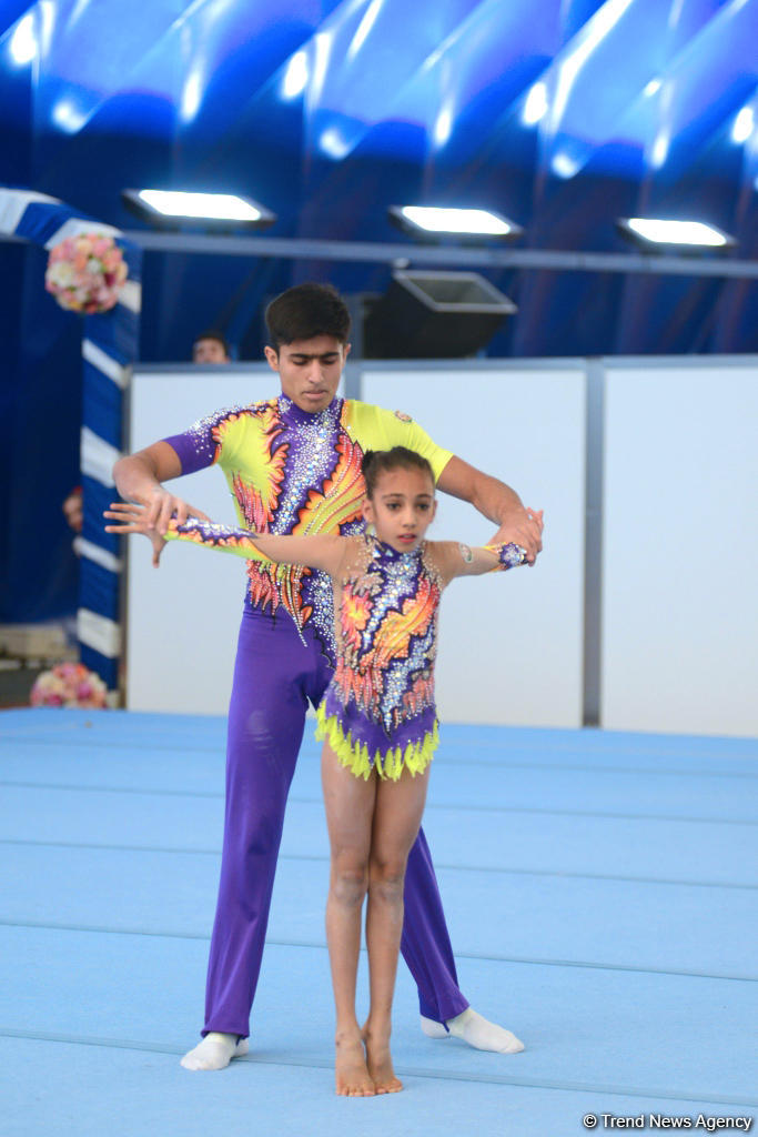 Bakıda akrobatika gimnastikası üzrə çempionat başlayıb (FOTO)