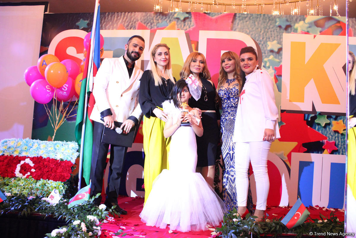 Bakıda Bayraq Gününə həsr olunmuş moda şousu keçirilib (FOTO)