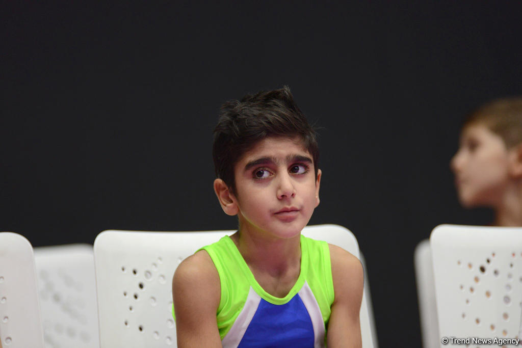 Akrobatika gimnastikası üzrə 23-cü Bakı çempionatının ikinci günü start götürüb (FOTO)
