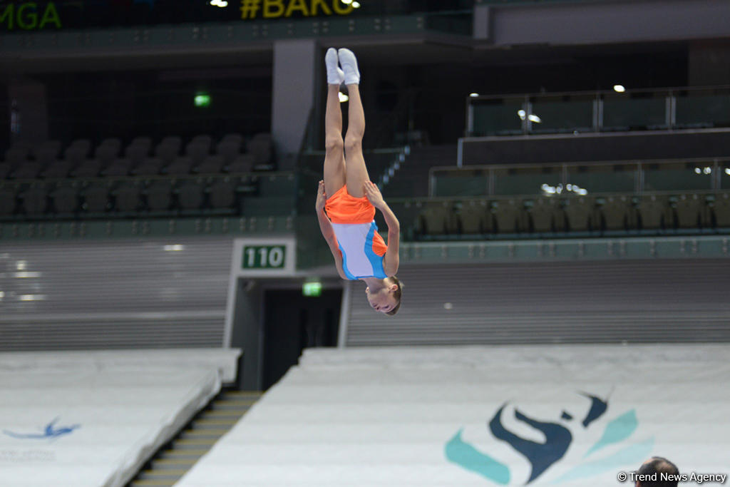 Akrobatika gimnastikası üzrə 23-cü Bakı çempionatının ikinci günü start götürüb (FOTO)