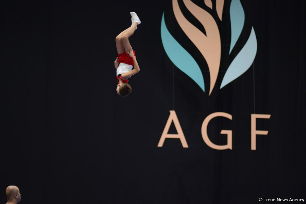 Akrobatika gimnastikası üzrə 23-cü Bakı çempionatının ikinci günü start götürüb (FOTO)