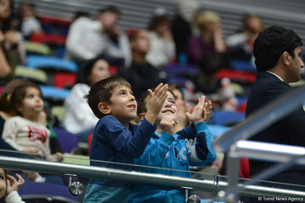 Akrobatika gimnastikası üzrə 23-cü Bakı çempionatının ikinci günü start götürüb (FOTO)