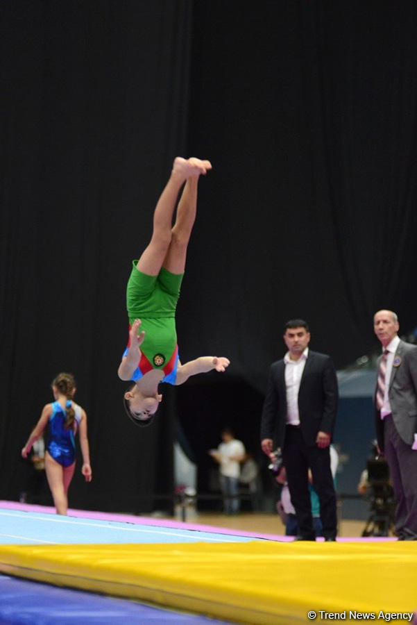 Akrobatika gimnastikası üzrə 23-cü Bakı çempionatının ikinci günü start götürüb (FOTO)