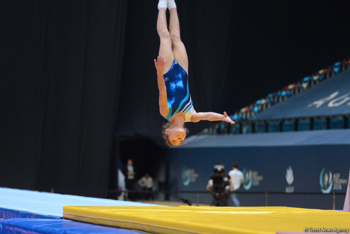 Akrobatika gimnastikası üzrə 23-cü Bakı çempionatının ikinci günü start götürüb (FOTO)