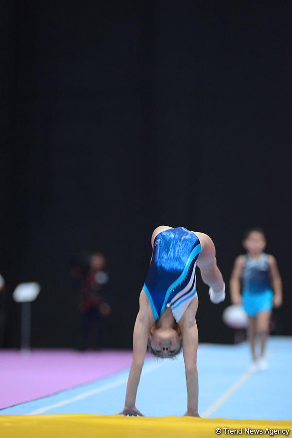 Akrobatika gimnastikası üzrə 23-cü Bakı çempionatının ikinci günü start götürüb (FOTO)