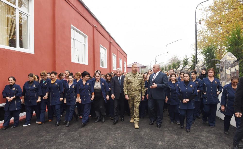 Prezident İlham Əliyev Füzuli xalça kombinatının açılışında iştirak edib (FOTO) (YENİLƏNİB)