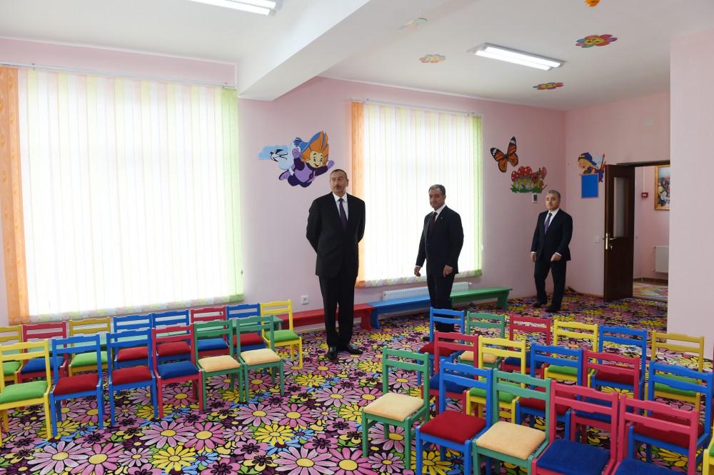 İlham Əliyev Heydər Əliyev Fondunun təşəbbüsü ilə inşa olunan 8 saylı körpələr evi-uşaq bağçasının açılışında iştirak edib (FOTO)