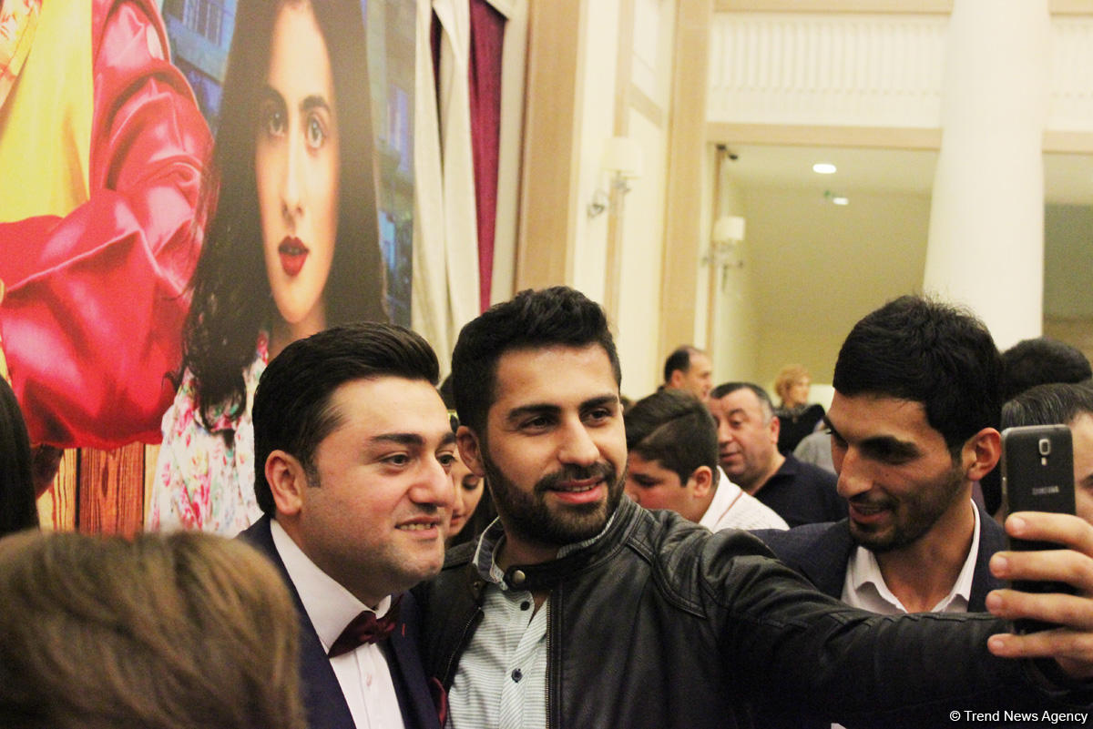“Gizlənqaç” romantik komediya filminin qala gecəsi keçirilib (FOTO)